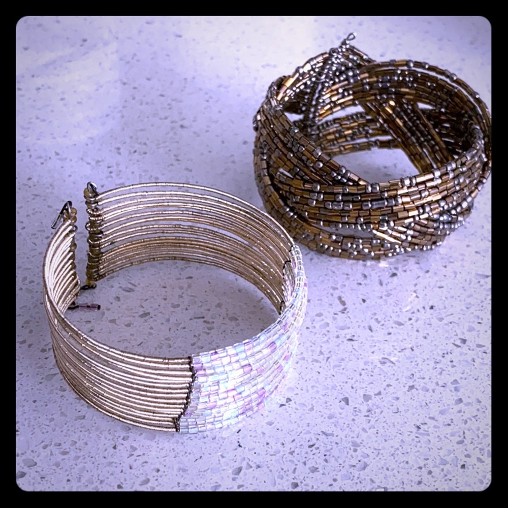 Set of cuff bracelets